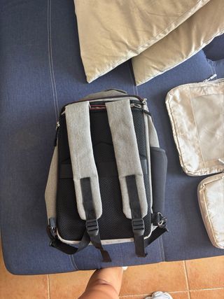 Zaino da cabina + 2 borse comprimibili per vestiti