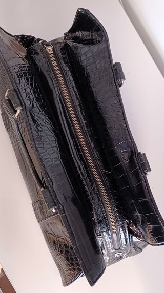 Elegante bolso de Adolfo Domínguez. IMPECABLE