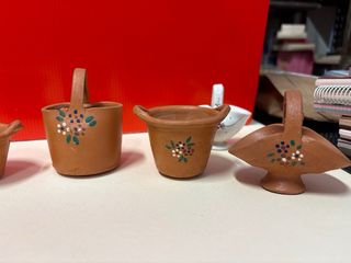 Figuras artesanales de cerámica