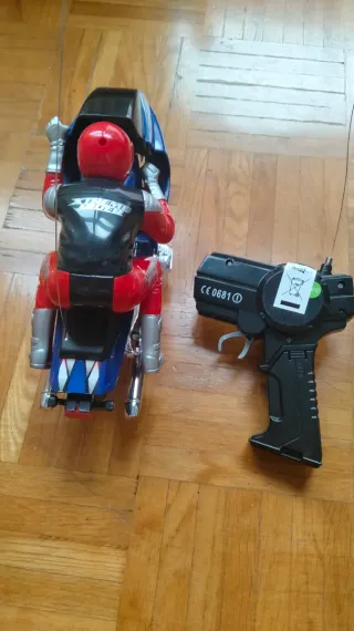 Moto teledirigida Xtreme Rider con mando