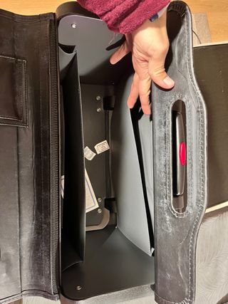 Maleta piloto cuero y maletín seguridad A ESTRENAR