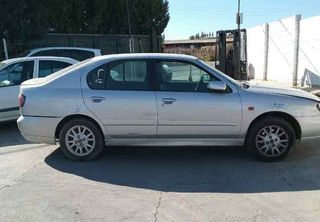 Nissan 3586899 piloto porton primera berlina (p11)