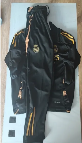 Chándal Real Madrid niño Adidas sin estrenar