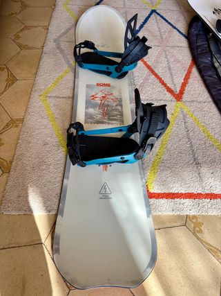 Tabla de Snowboard Rome Stale Fish + fijaciones