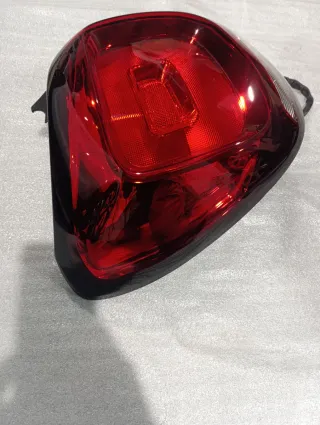 Piloto trasero izquierdo