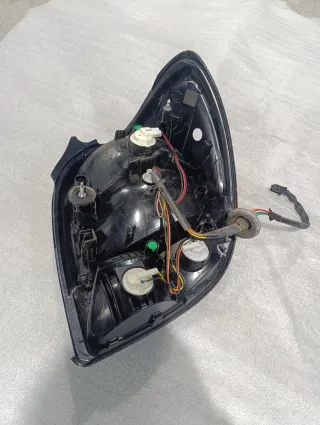 Piloto trasero izquierdo