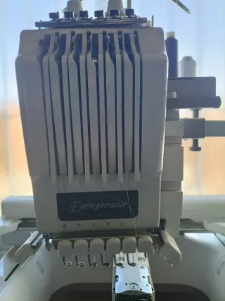 Máquina de Bordar Brother PE-650