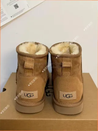 Botas de nieve UGG talla 39