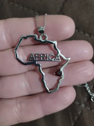 Colgante Plata Ley S925 África con un granate