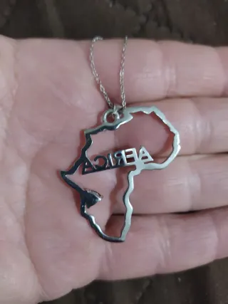 Colgante Plata Ley S925 África con un granate