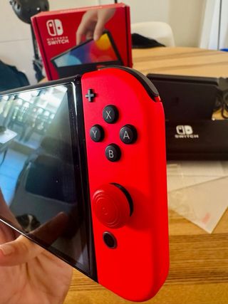 Nintendo Switch OLED + 3 giochi + Accessori