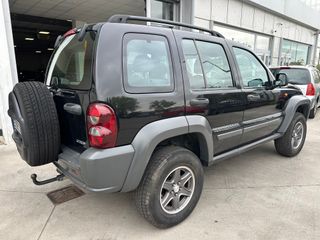JEEP Cherokee 2.5 CRD Sport 2005