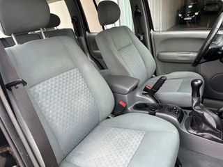 JEEP Cherokee 2.5 CRD Sport 2005