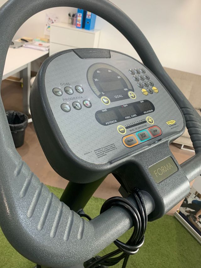 Bicicleta Estática Technogym Forma 500 seminueva
