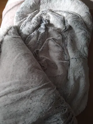 Saco de bebé polipiel unisex. Marca la Gitaffa.