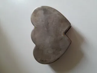 Scatolina vintage a forma di cuore