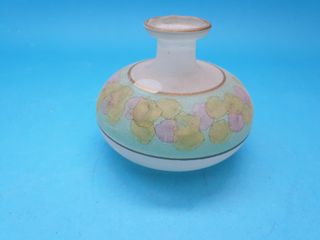 caraffa bottiglia in vetro per profumo decorata