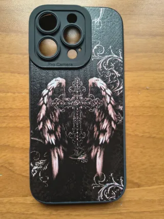 Cover iPhone 16 con Angeli e Croce