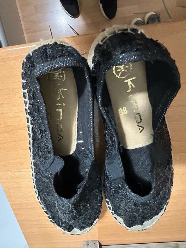 Alpargatas negras con lentejuelas