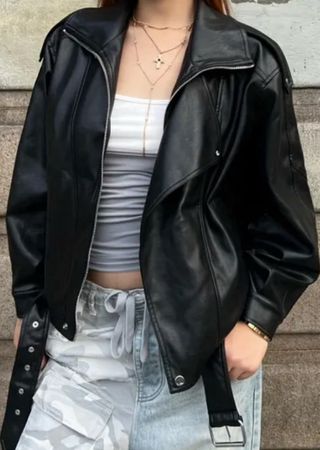 Cazadora polipiel cuello alto y solapa M y L