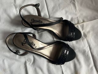Sandalias de Tacón Negro satinada de Lentejuelas