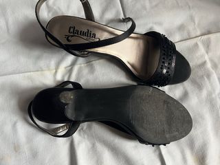 Sandalias de Tacón Negro satinada de Lentejuelas