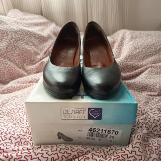 OFERTA Zapatos negros Desireé mujer