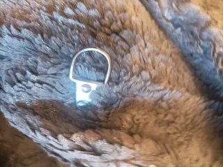 Abrigo pelo plateado