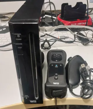 Nintendo Wii Negra + EXTRAS