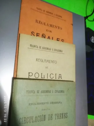 Arriondas / Covadonga. 3 Libri Antichi sui Treni