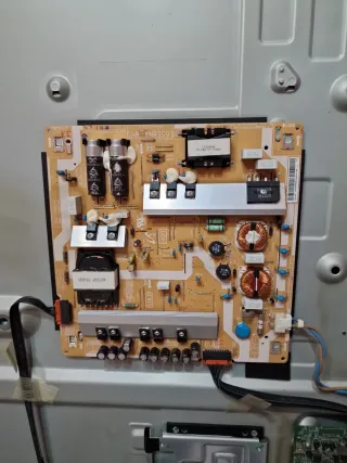 Fuente Alimentación Samsung QE65Q7FAM