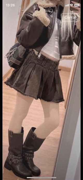 Chaqueta, falda y bolso Bershka