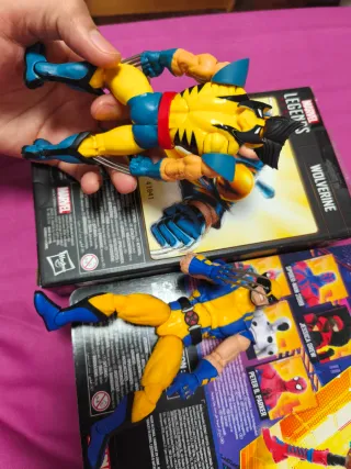 Wolverine Marvel Legends Figura