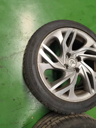 Llantas Citroen 17 con Neumáticos 224/45R17
