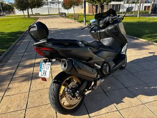 Yamaha TMAX 560 Tech Max