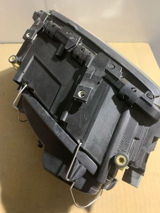 Faro derecho original Audi A8(4D) 4D0941030E Hella