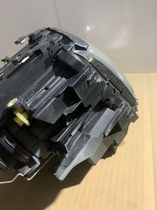 Faro derecho original Audi A8(4D) 4D0941030E Hella