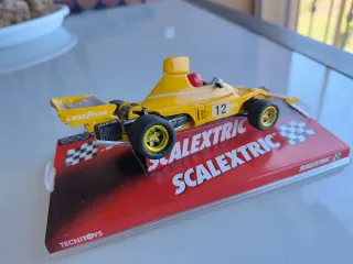 Scalextric Ferrari B3 Amarillo