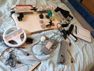 Nintendo Wii Negra + Juegos y Accesorios