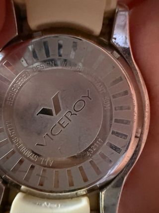 Reloj Viceroy Dorado y Blanco