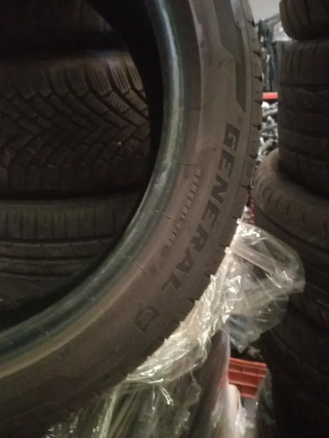 2 Neumáticos 215/45r17 General Altimax One S