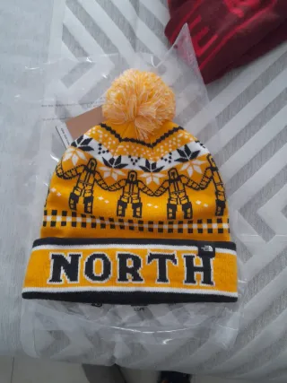 Gorro The North Face Amarillo y Negro