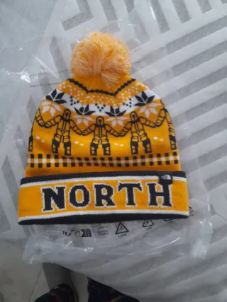Gorro The North Face Amarillo y Negro
