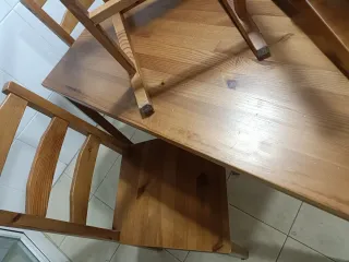 Mesa madera con 4 sillas Ikea Hägernäs