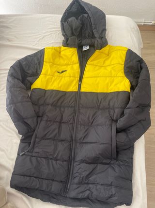 Chaqueta Joma Negra y Amarilla Talla M