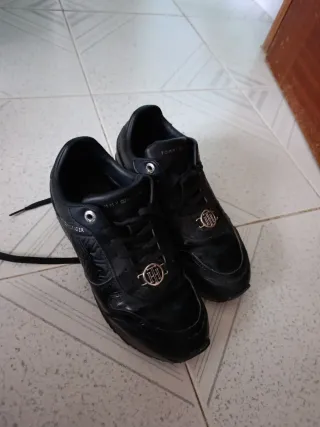 Deportivas Tommy Hilfiger Negras Talla 38.5/39