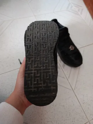 Deportivas Tommy Hilfiger Negras Talla 38.5/39