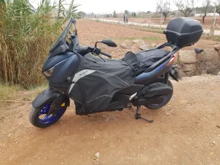 Soporte Baúl Original Yamaha Xmax