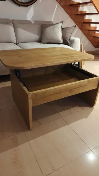 Mesa de centro elevable HANNUN. Sin uso.