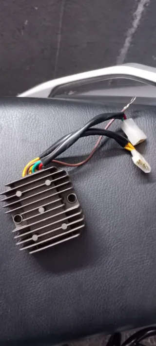 Regulador de Voltaje para Moto